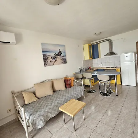 Apartament Sea View With Swiming Pool *